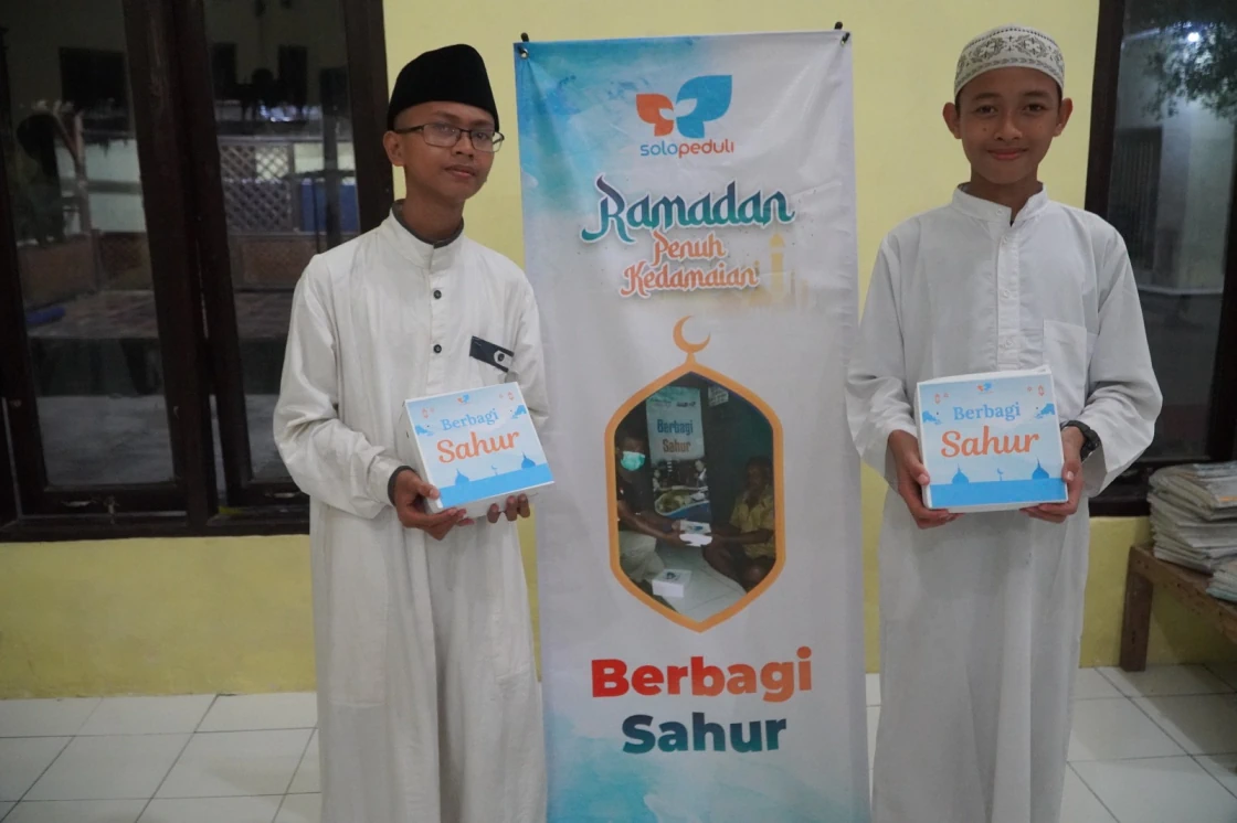 Program Ramadhan Berbagi Sahur Untuk Santri Yatim Dhuafa